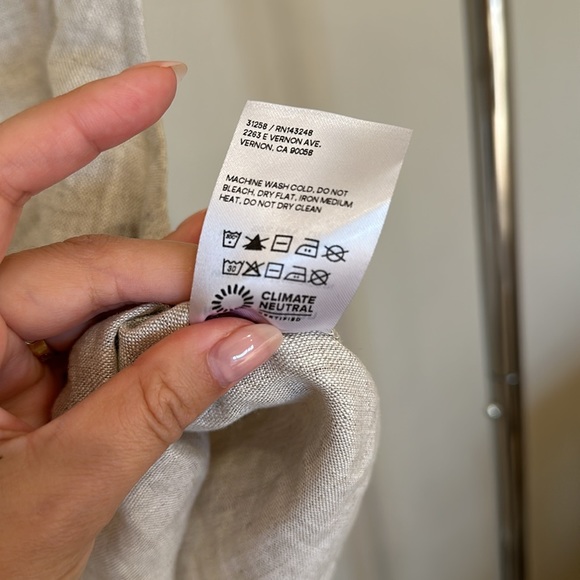 Reformation Linen Crop Top size 2 - Picture 10 of 14